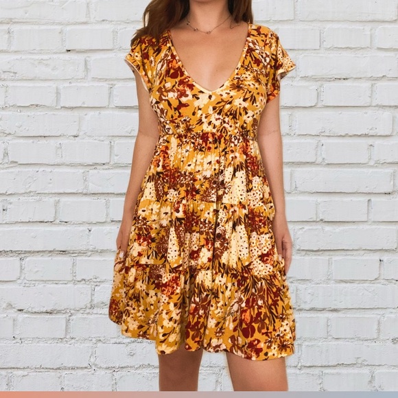 URBAN OUTFITTERS yellow floral babydoll dress - Picture 2 of 4